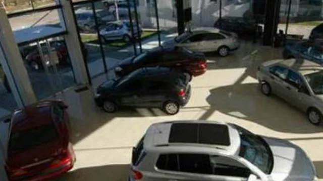 Insólito: una vieja medida anti-despidos impide hoy que pymes comerciales contraten más trabajadores