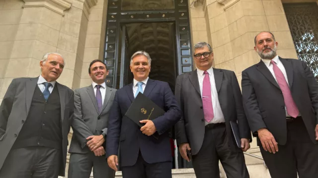 Hay acuerdo: el gobierno nacional enviará 12 cuotas de $ 5.000 millones mensuales por la deuda con La Caja de Jubilaciones