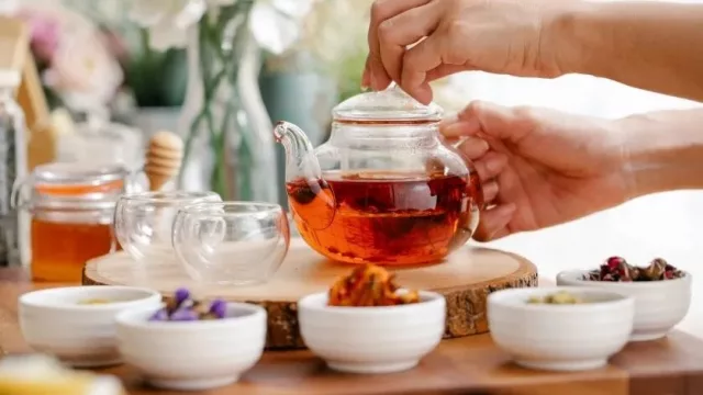 “Aromitos, raíz de pueblo”, el emprendimiento de tres amigas que busca dar identidad a un pueblo de Ansenuza