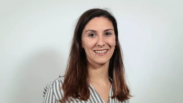 Virginia Tuler, selectora de Personal.