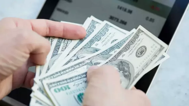 Las pymes apuestan al dólar: Santander supera los US$ 800 millones en saldos (y más de 64.000 clientes operando)