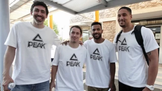 El básquet ya tiene su "superliga": streaming gratuito de partidos y sponsors chino (plan de patrocinio sustentable)