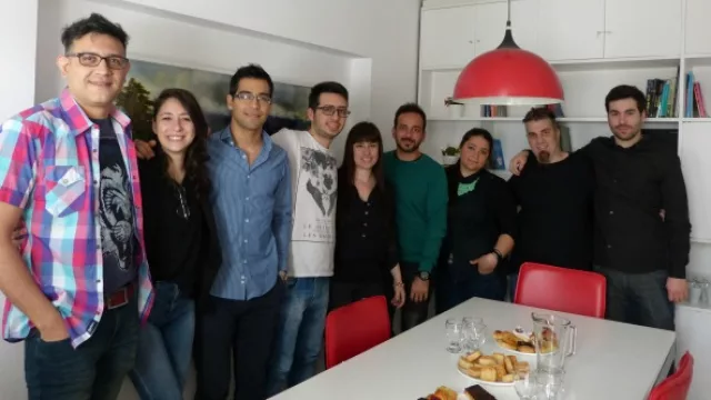 Un día en… Manifesto (un equipo de "jóvenes viejos")