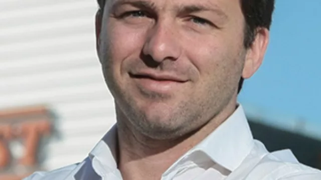 Indusplast Piscinas, los reyes de la pileta (Mauro Piccini en IN Semanal)