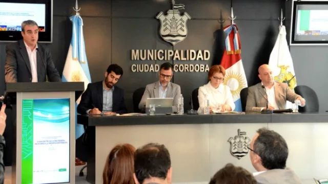 Charla, debate y firma de convenio con ICDA-UCC sobre Acceso a la Información Pública
