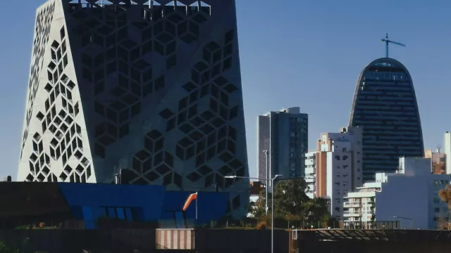 Por qué el Tribunal de Cuentas dice que la Provincia de Córdoba tiene déficit y no superávit fiscal (el 62% de la obra pública sin control y otras perlitas)