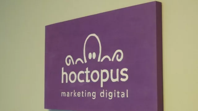 Este cuadro es muy especial, porque lo pintó la abuela de Agostina.