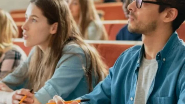 Dato: las mujeres ya representan el 61,6% de la graduación universitaria (y tienen mejor eficacia en la graduación que los hombres)