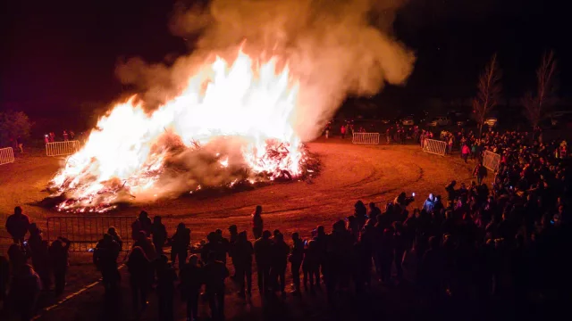 La fogata más grande de Córdoba se hará el domingo en Colonia Caroya: Pignarûl, fiesta de San Pedro y San Pablo