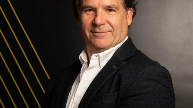 "Hop On, Hop Off": La nueva era del dinero flexible en Argentina