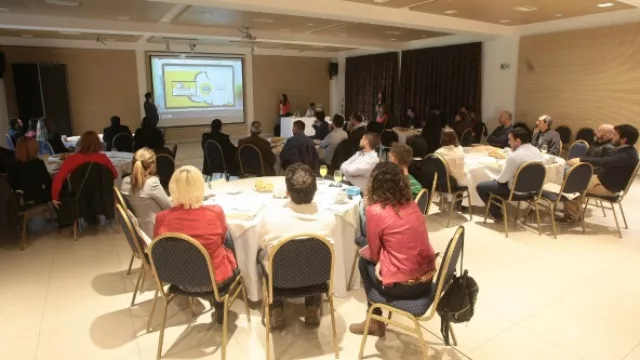 El desayuno con agencias de la ciudad tuvo lugar en el Hotel Neper.
