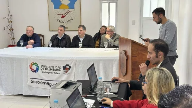 Balnearia: la Provincia avanza con obras para encauzar excedentes hídricos en la cuenca sur ($ 585 millones de presupuesto)