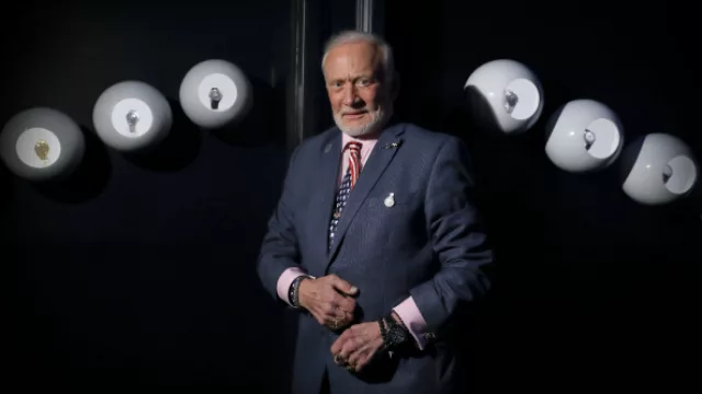 Este señor estuvo en la luna: es Buzz Aldrin, uno de los embajadores de la marca presente en Río 2016.