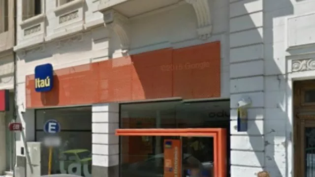 Denuncian que el Itaú habría estafado a un millar de abogados (y a otros colegios profesionales)