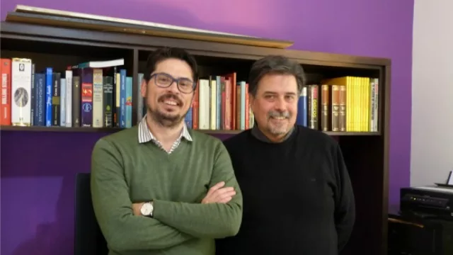 Droopy Campos (director) y Jorge Maldonado (coordinador de producción)
c. Carla Fernández (redactora) y Paola Venditti (diseñadora).