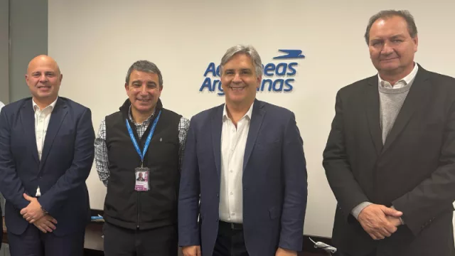 Martín Llaryora se reunió con el presidente de Aerolíneas Argentinas, Fabián Lombardo (crean mesa de trabajo conjunta)