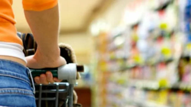 Dato: el consumo cayó 4% en el primer semestre (Expectativa: lo peor ya habría pasado)