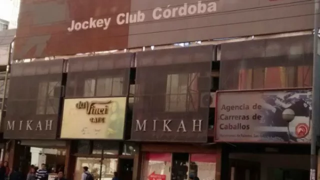 Burger King planea dos "localazos" en Córdoba: Av. General Paz (casi Colón) y Rafael Núñez (frente a Goulu)