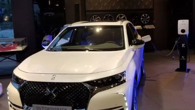 Stellantis presentó el DS7 E-Tense en Córdoba, su primer híbrido en el país con el que apuestan a la “electrificación” (una SUV de 300 caballos y 8 velocidades)