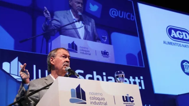 Dice que Schiaretti ve la paja en el ojo ajeno...