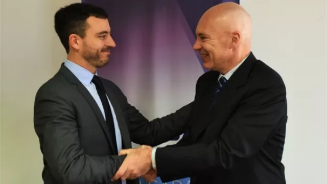 Telefónica usará (y pagará) por 7.400 Km de red de fibra de Arsat