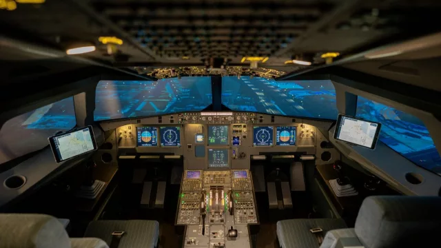 Arribó a la Argentina el primer simulador Airbus A320 (certificado para entrenamiento profesional de pilotos)
