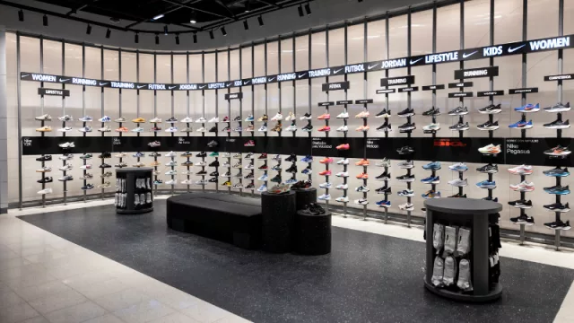 Nike toma el local más grande de Nuevocentro: 860 m2 para un experiencia de marca completa (por qué montar el lugar costó $ 1.800 millones)