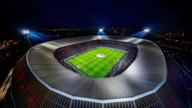 La luz, siempre es la luz: Signify (la ex Philips Lighting) sella una alianza con Fifa para la mejor experiencia visual del fútbol