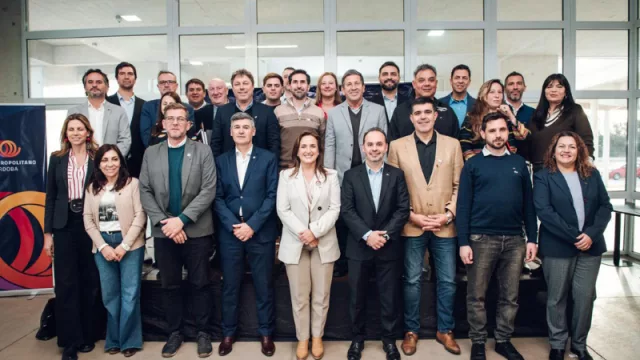 Se incorporaron 11 localidades al Ente Metropolitano Córdoba y su comitiva alcanza a 27 ciudades (la lista completa)