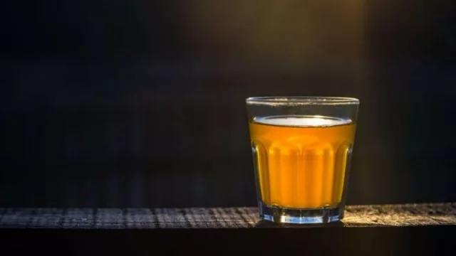 ¿Otra ronda? ¿Qué ocurre realmente cuando tomamos alcohol en dosis bajas?