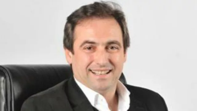 Aprueba la gestión de Mestre y dice…