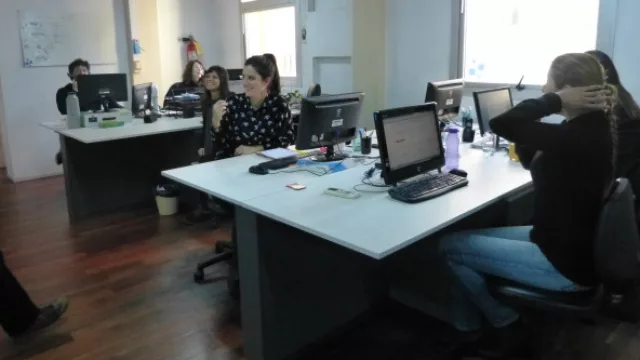 Konitio: -El buen clima en el equipo, y un equipo sólido y colaborativo son pilares de la agencia-, comenta Santiago, Coordinador operativo.