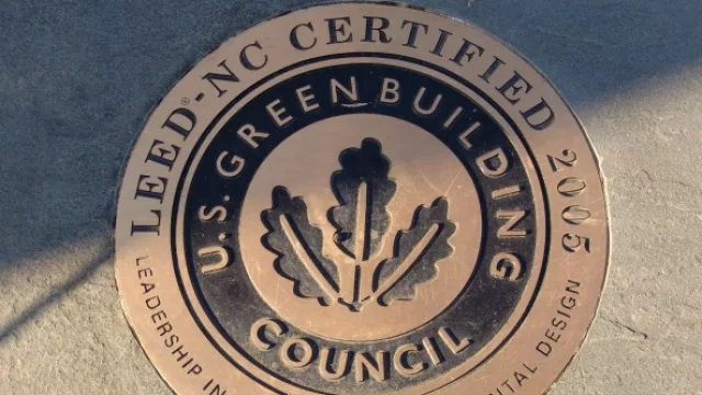 Una oficina L.E.E.D permite ahorrar hasta el 20%