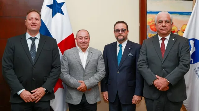 Villa María avanza en acuerdos comerciales para exportar lácteos a Panamá