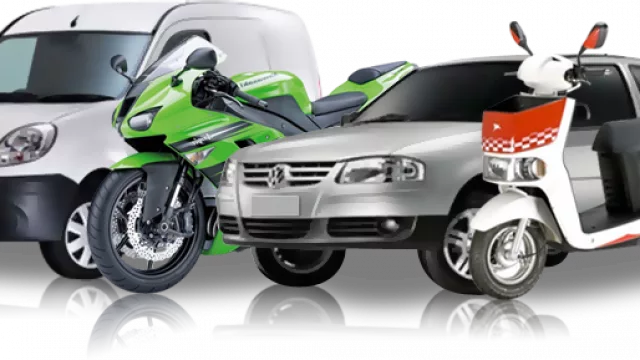 Caen en junio los patentamientos de autos (-10%) y motos (-25%). Hilux, el modelo más vendido del semestre