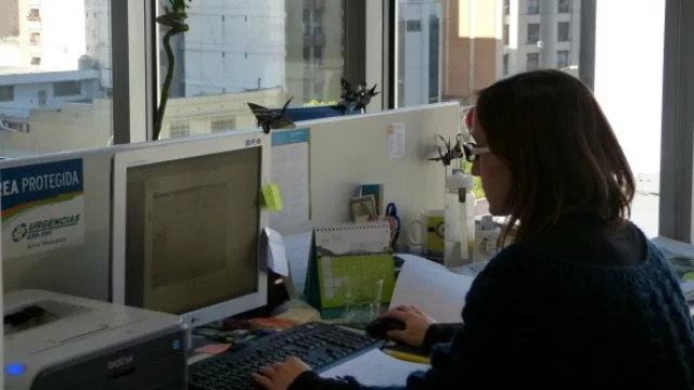 Paola Astrada del equipo de administración.