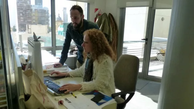 Patricia Baber -Jefa de Redacción- y Federico Galán del área de Diseño y Creatividad