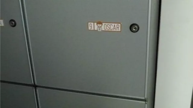 Cada uno tiene su locker personalizado.