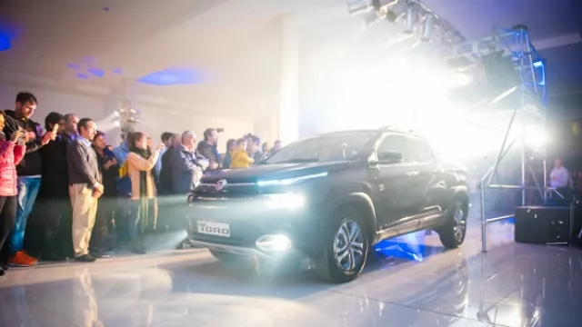 Lanzamiento de la Fiat Toro en la concesionaria Montironi.
