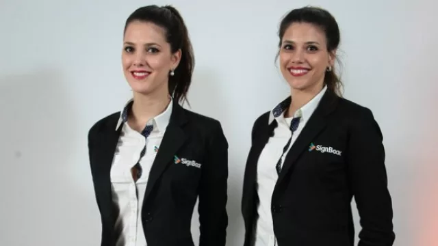 Las chicas de SignBoox aportaron belleza, frescura y simpatía a la noche de LQV.