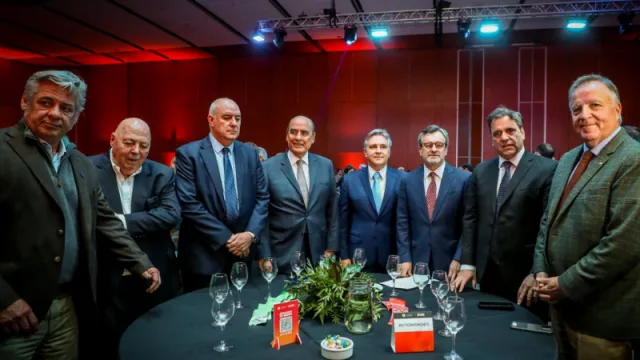 Córdoba fue epicentro del Día de la Industria: similitudes y diferencias entre lo que pide UIC y UIA (y los matices entre Llaryora y Francos)