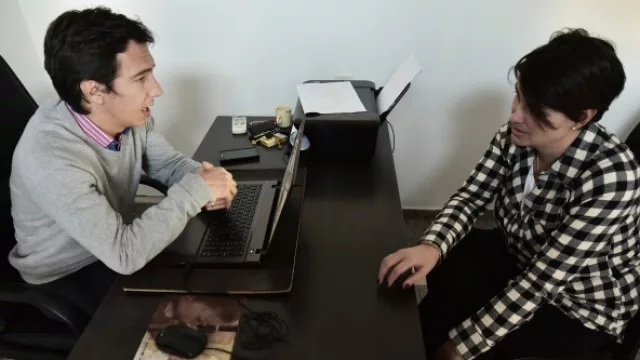 Nicolás Scagliola Director de Arkhé y Marcela Becker Responsable de Relaciones Institucionales de la agencia.