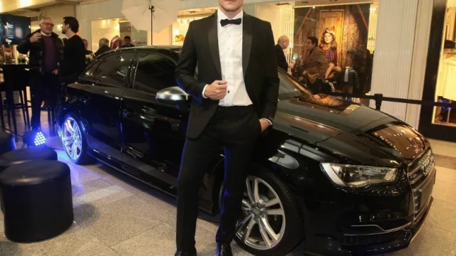 Un evento con el sello de Hugo Boss en el Córdoba Shopping (predomina el Blue-Black)