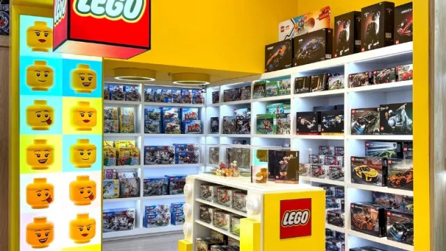 Cachavacha abre la juguetería más grande de Córdoba (trae un universo LEGO que no existía en la ciudad)