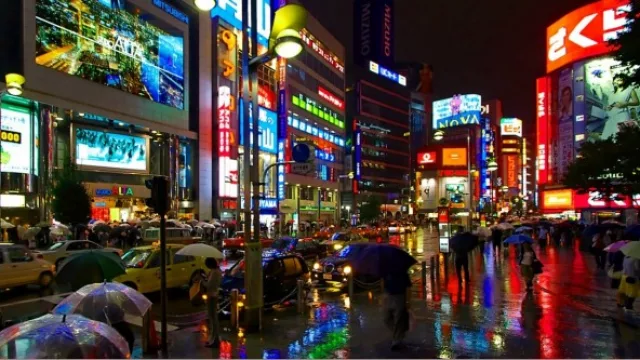 ¿A cuál de estas grandes ciudades irías: Tokio, Moscú, Nueva Delhi o Beijing?