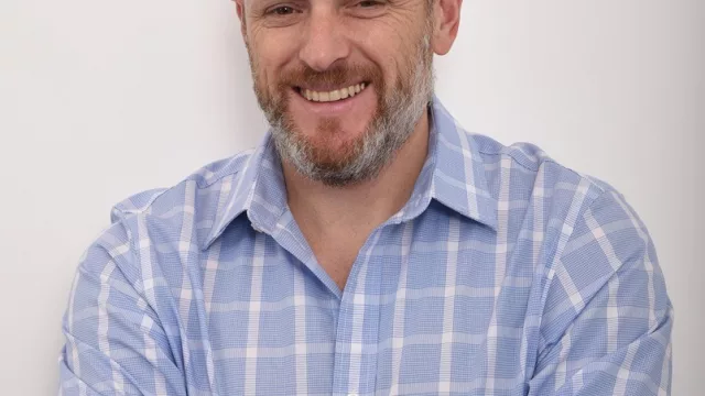 #21 Gabriel Gruner (Philips TV)