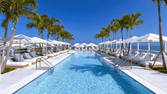 El top 10 de rooftop con piscinas del verano 2025 en Miami (parte II)