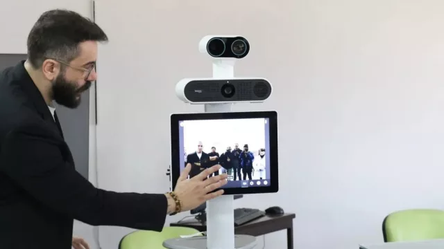 Tucumán se convierte en la primera provincia del país en incorporar un robot de telemedicina en pediatría