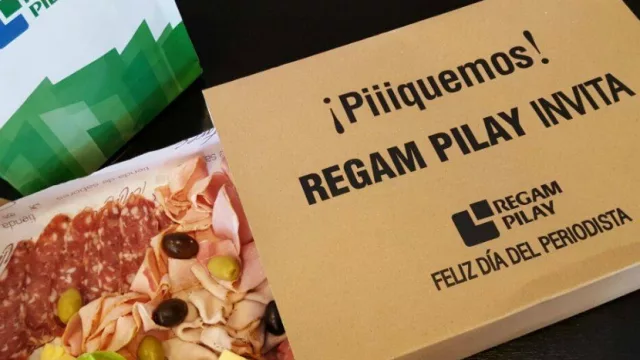 Llegaron los primeros mimos para el Día del Periodista