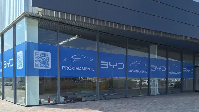 Ya asoma el concesionario BYD de Auto City en Córdoba (la marca china de autos eléctricos en cuenta regresiva)
